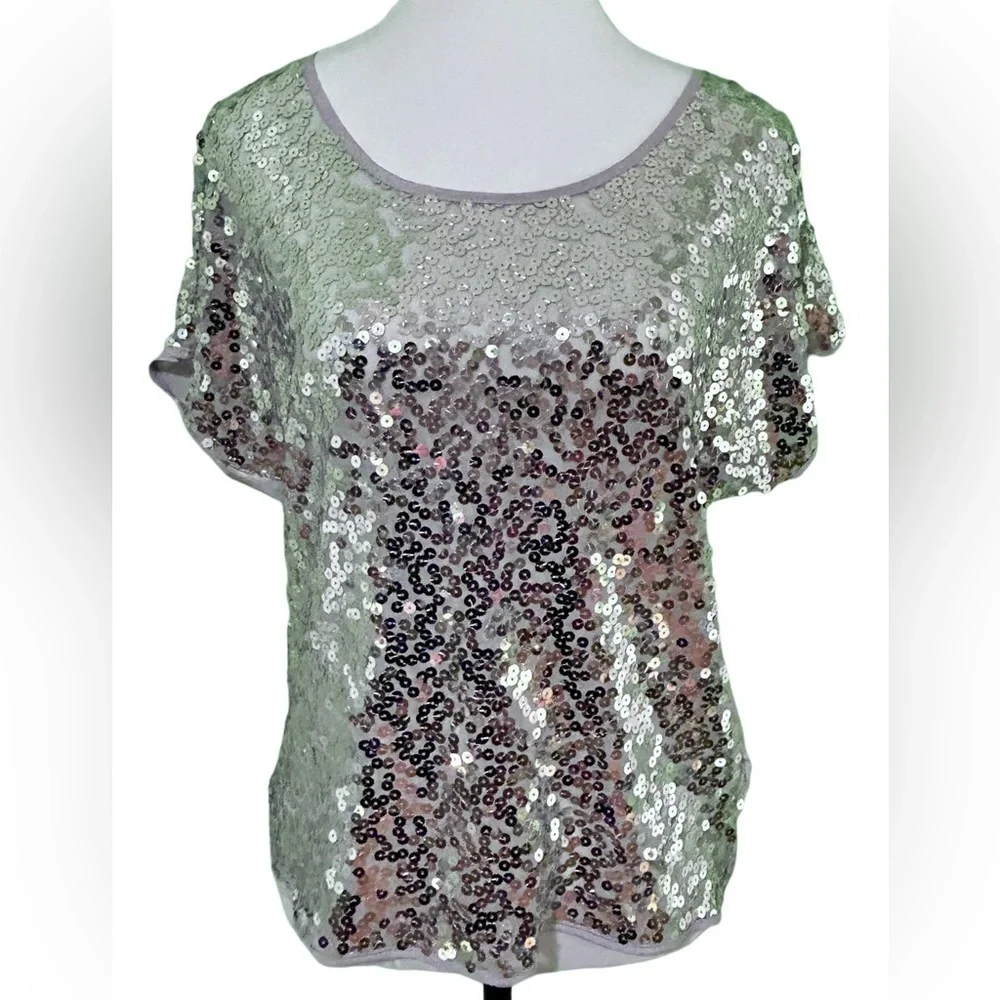 Sparkly Silver Sequin Shortsleeved Top by Seductions - New Size Medium 💍 - Picture 12 of 12